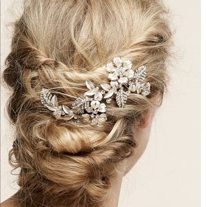 “Remy” bridal hairpiece by Untamed Petals